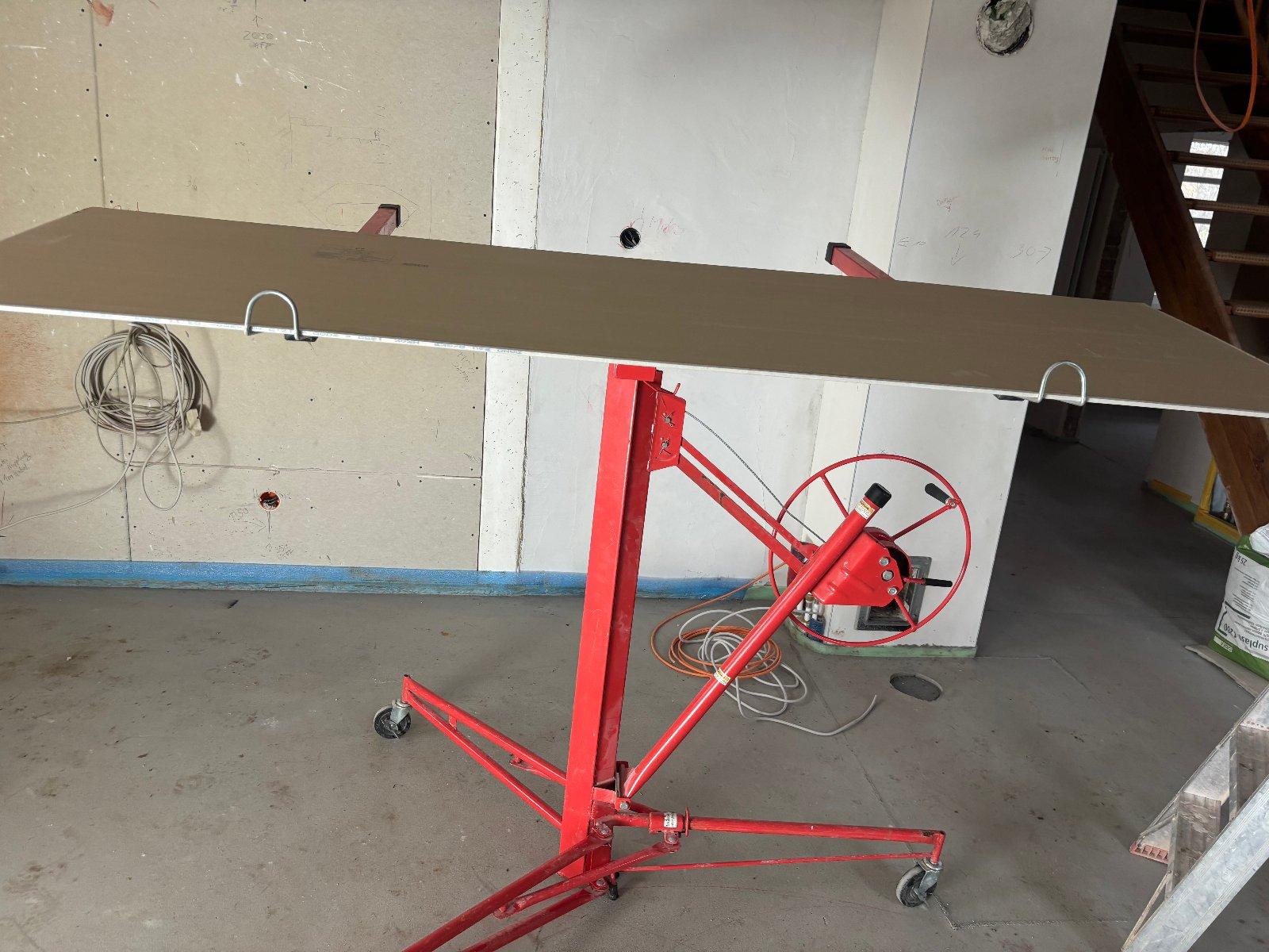 Plattenheber Trockenbau mieten – bis 100 kg | Hubhöhe 3,2 m